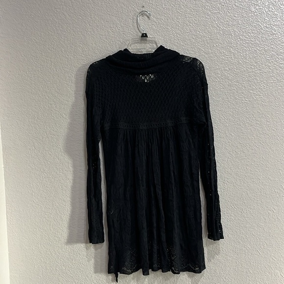 Umgee USA Lace Cowl Neck High-Low Hem Tunic Sweater Black  Size Small - Picture 9 of 12